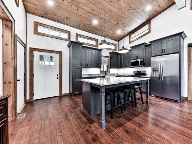 312 Campbell Camp Circle, Blue Ridge, GA 30513