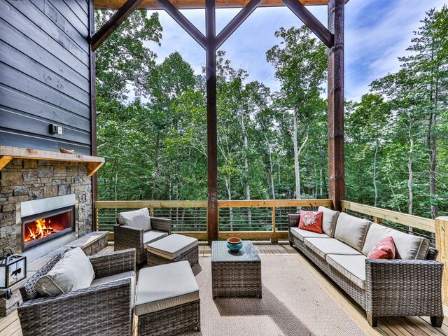 312 Campbell Camp Circle, Blue Ridge, GA 30513