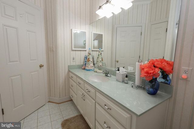 37668 WATERLOO RD, Coltons Point, MD 20626