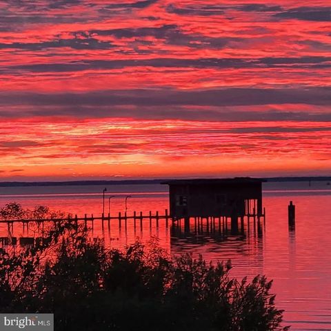 37668 WATERLOO RD, Coltons Point, MD 20626