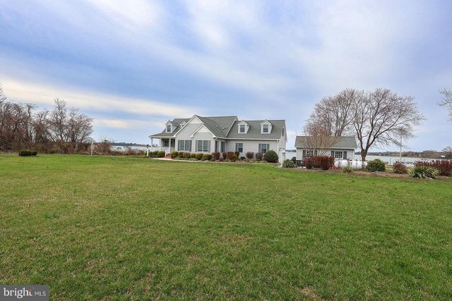37668 WATERLOO RD, Coltons Point, MD 20626