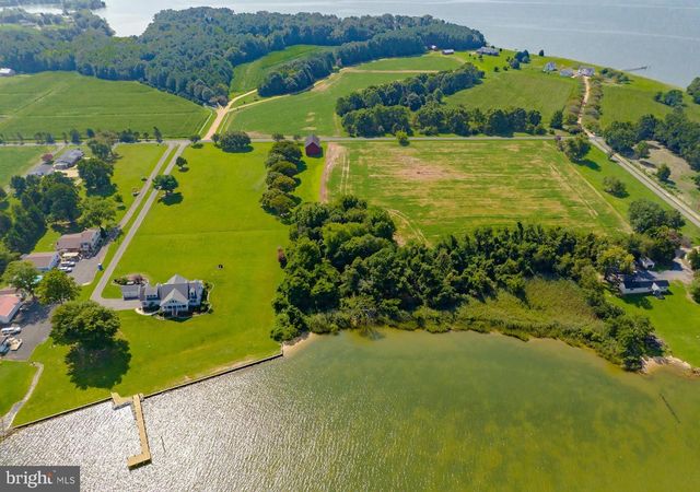 37668 WATERLOO RD, Coltons Point, MD 20626