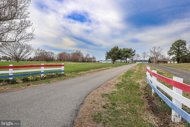 37668 WATERLOO RD, Coltons Point, MD 20626