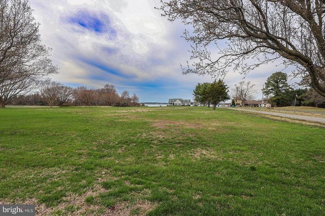 37668 WATERLOO RD, Coltons Point, MD 20626