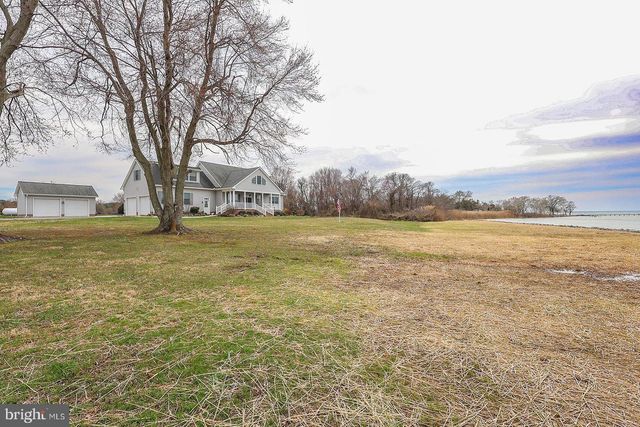 37668 WATERLOO RD, Coltons Point, MD 20626