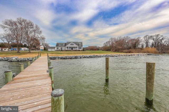 37668 WATERLOO RD, Coltons Point, MD 20626