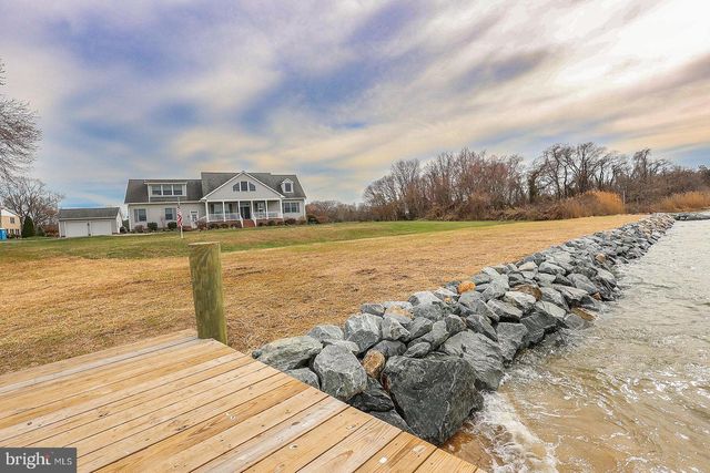 37668 WATERLOO RD, Coltons Point, MD 20626