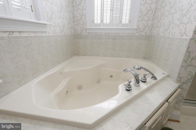 37668 WATERLOO RD, Coltons Point, MD 20626