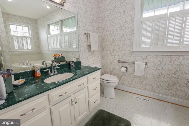 37668 WATERLOO RD, Coltons Point, MD 20626