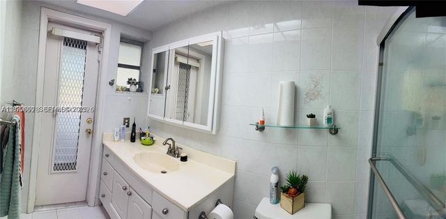 1230 NW 74th Ave, Plantation, FL 33313