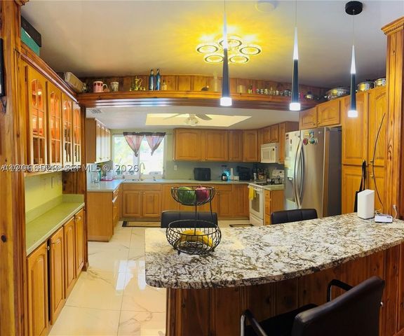 1230 NW 74th Ave, Plantation, FL 33313