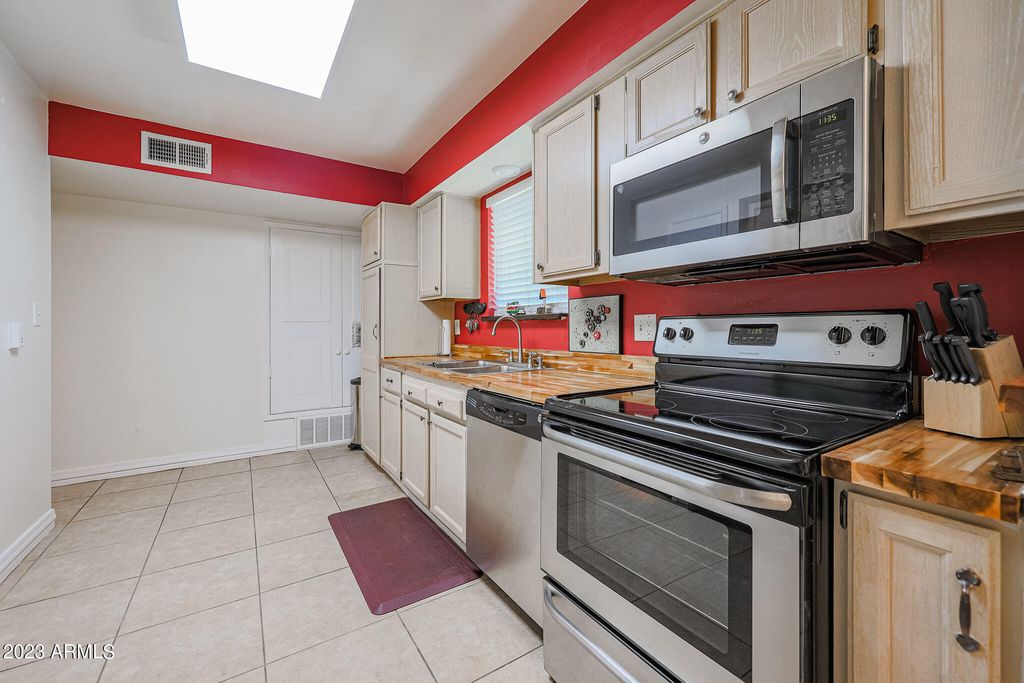 5550 N 12TH Street 24, Phoenix, AZ 85014 — photo 3