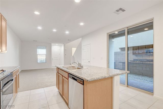 11680 Hamilton Lake Avenue, Las Vegas, NV 89138