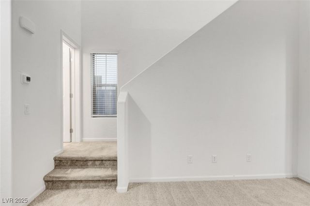 11680 Hamilton Lake Avenue, Las Vegas, NV 89138