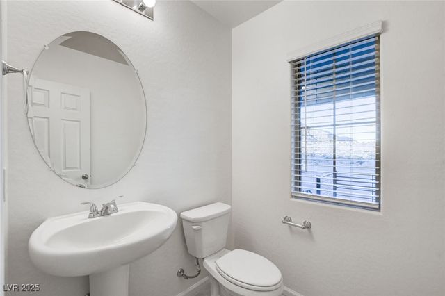 11680 Hamilton Lake Avenue, Las Vegas, NV 89138