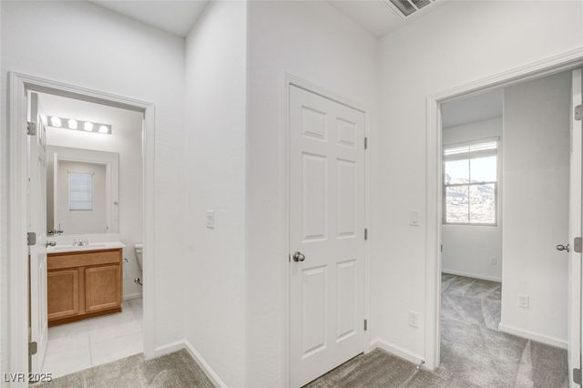 11680 Hamilton Lake Avenue, Las Vegas, NV 89138