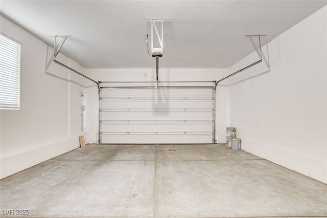 11680 Hamilton Lake Avenue, Las Vegas, NV 89138