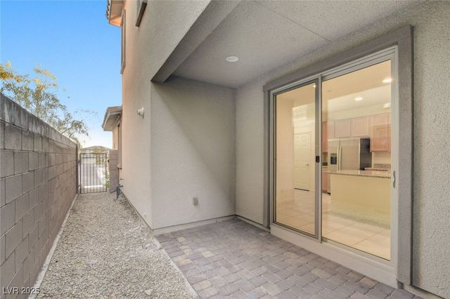 11680 Hamilton Lake Avenue, Las Vegas, NV 89138