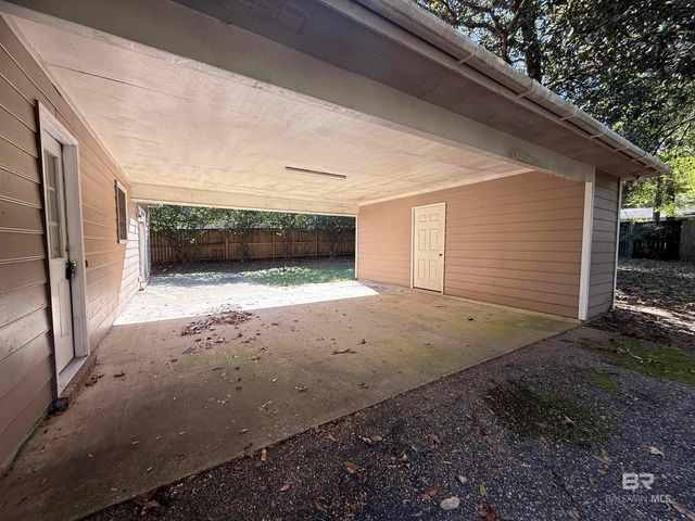 102 Myrna Circle, Daphne, AL 36526