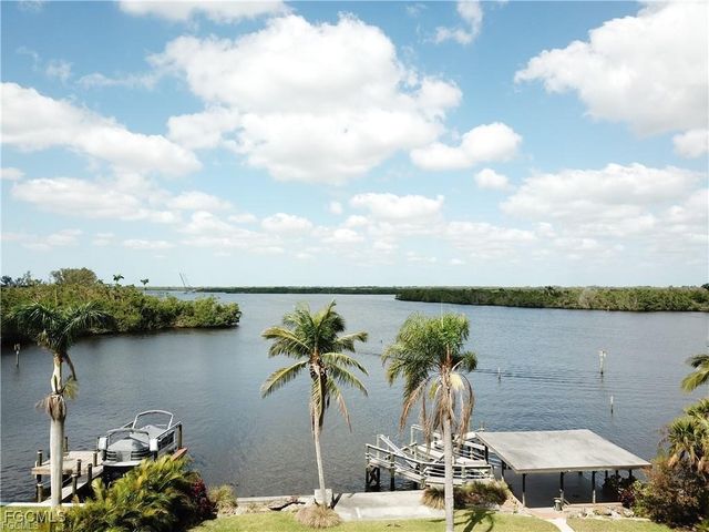 5211 Lake Caloosa DR, Fort Myers, FL 33905