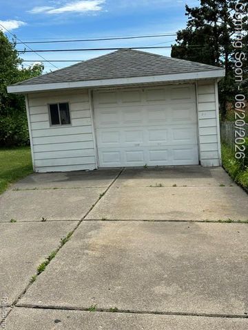 17416 Veronica Avenue, Eastpointe, MI 48021