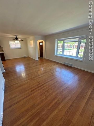 17416 Veronica Avenue, Eastpointe, MI 48021