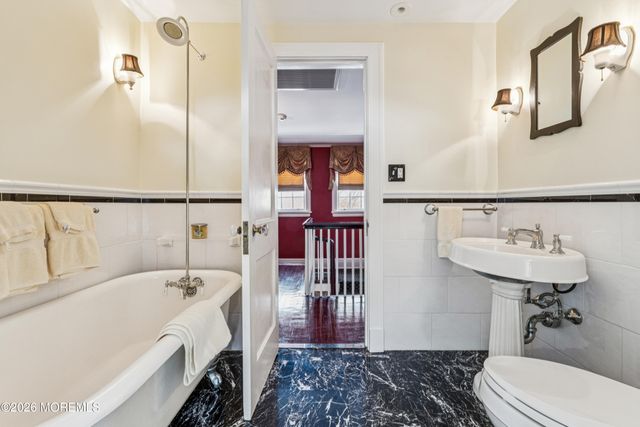 1532 Long Meadow, Mountainside, NJ 07092