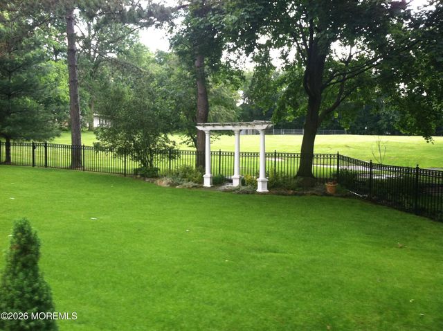 1532 Long Meadow, Mountainside, NJ 07092