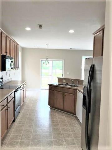 8977 N Red Maple Circle, Summerville, SC 29485