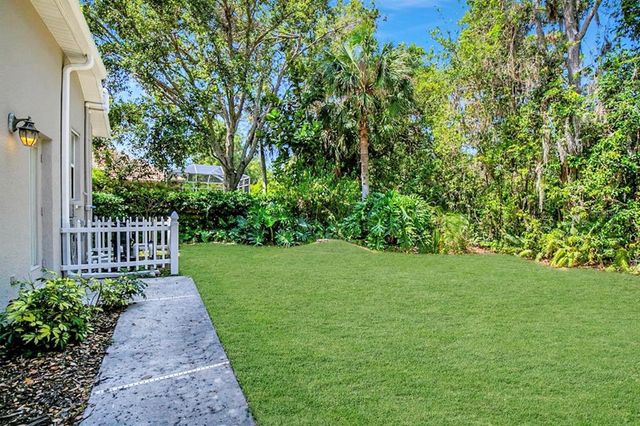 104 PARK TRACE BOULEVARD, Osprey, FL 34229