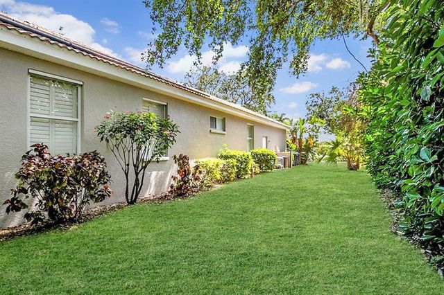 104 PARK TRACE BOULEVARD, Osprey, FL 34229
