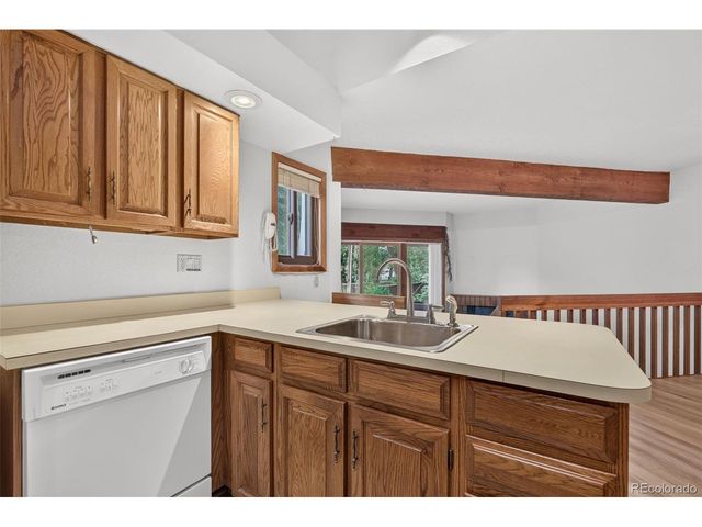 102 Creekside Ln, Colorado Springs, CO 80906