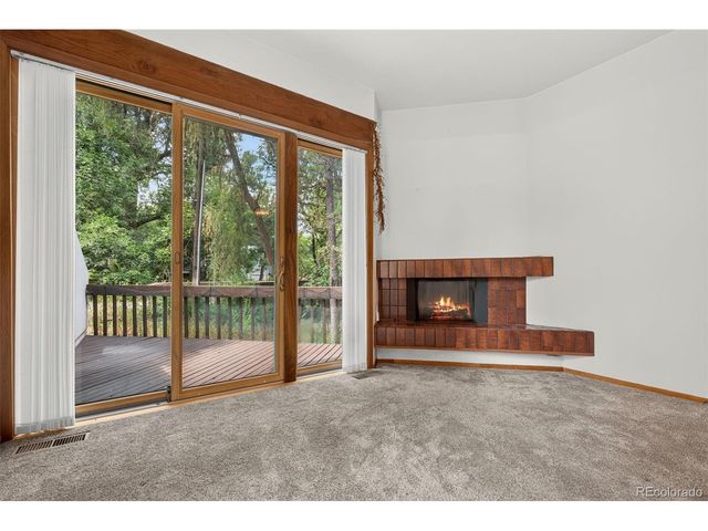 102 Creekside Ln, Colorado Springs, CO 80906