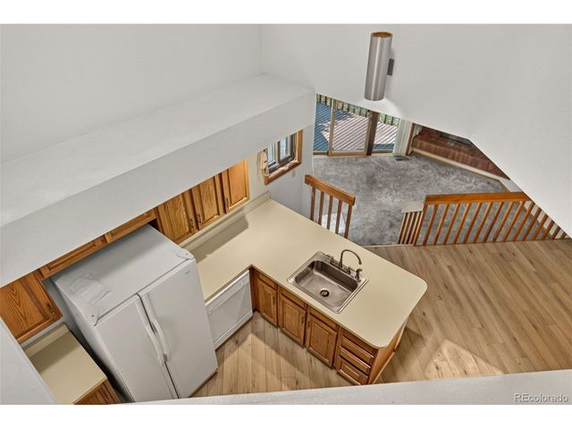102 Creekside Ln, Colorado Springs, CO 80906