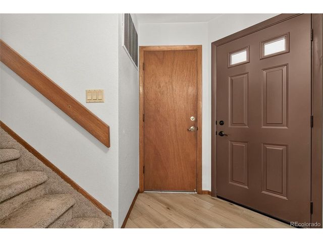 102 Creekside Ln, Colorado Springs, CO 80906