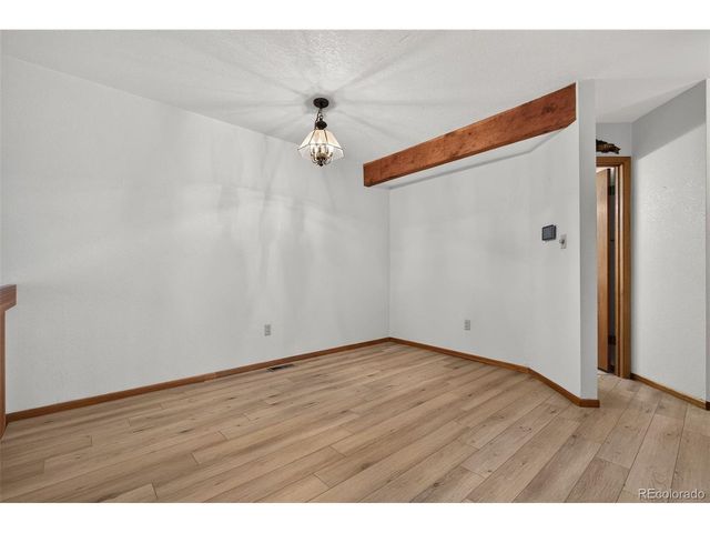 102 Creekside Ln, Colorado Springs, CO 80906