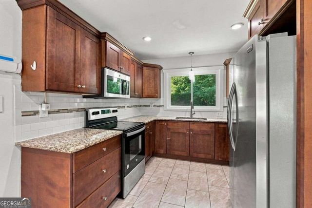 208 SE Yancy Drive SE, Marietta, GA 30067