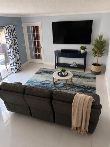 1700 EMBASSY Drive 606, West Palm Beach, FL 33401