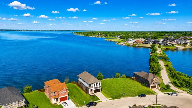 18027 Lake Ray Hubbard Drive, Forney, TX 75126