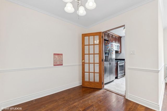 210-16 69 Avenue B, Oakland Gardens, NY 11364