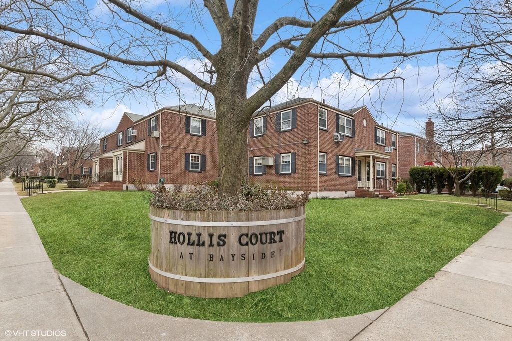 210-16 69 Avenue B, Oakland Gardens, NY 11364