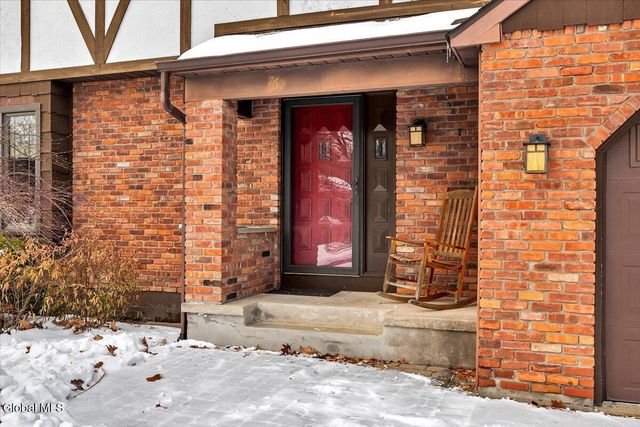 767 Huntingdon Drive, Niskayuna, NY 12309