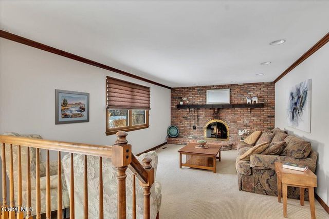 767 Huntingdon Drive, Niskayuna, NY 12309