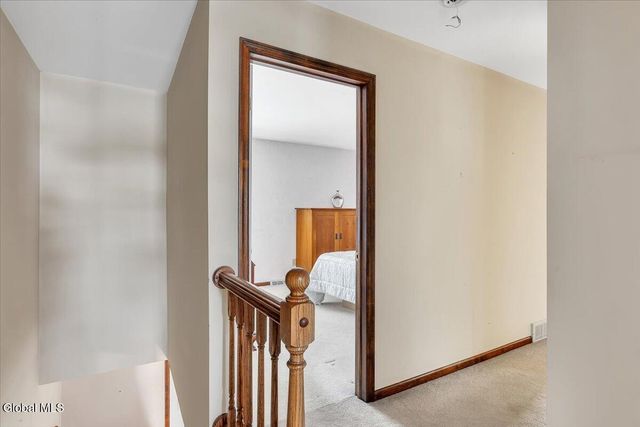 767 Huntingdon Drive, Niskayuna, NY 12309