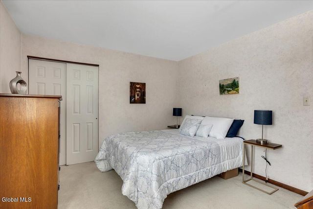 767 Huntingdon Drive, Niskayuna, NY 12309