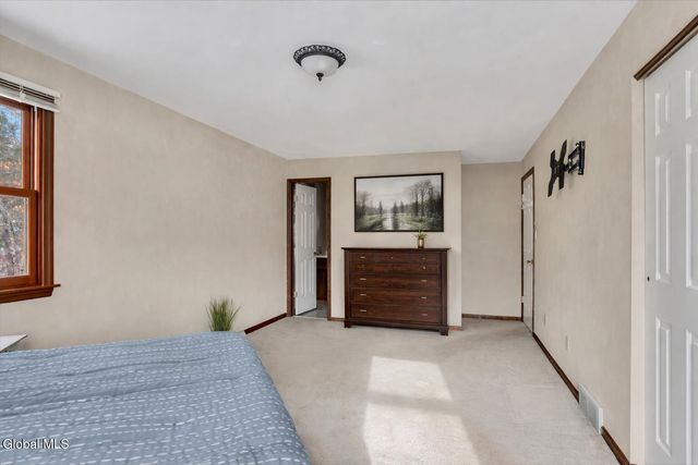 767 Huntingdon Drive, Niskayuna, NY 12309