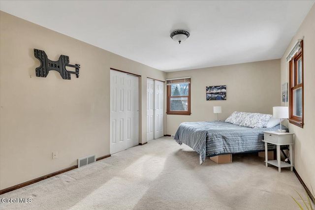 767 Huntingdon Drive, Niskayuna, NY 12309