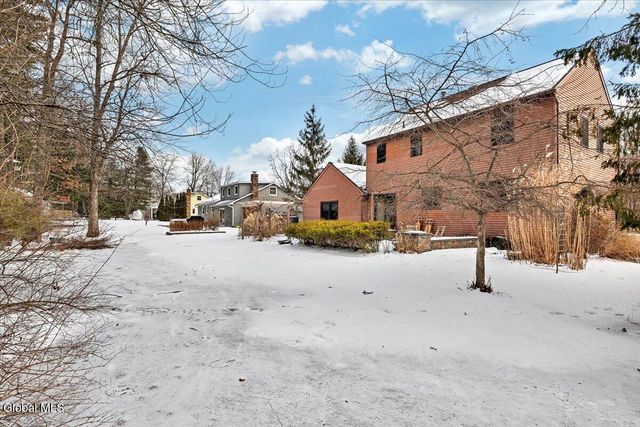 767 Huntingdon Drive, Niskayuna, NY 12309