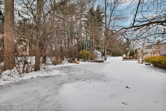 767 Huntingdon Drive, Niskayuna, NY 12309