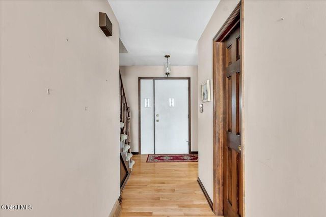 767 Huntingdon Drive, Niskayuna, NY 12309